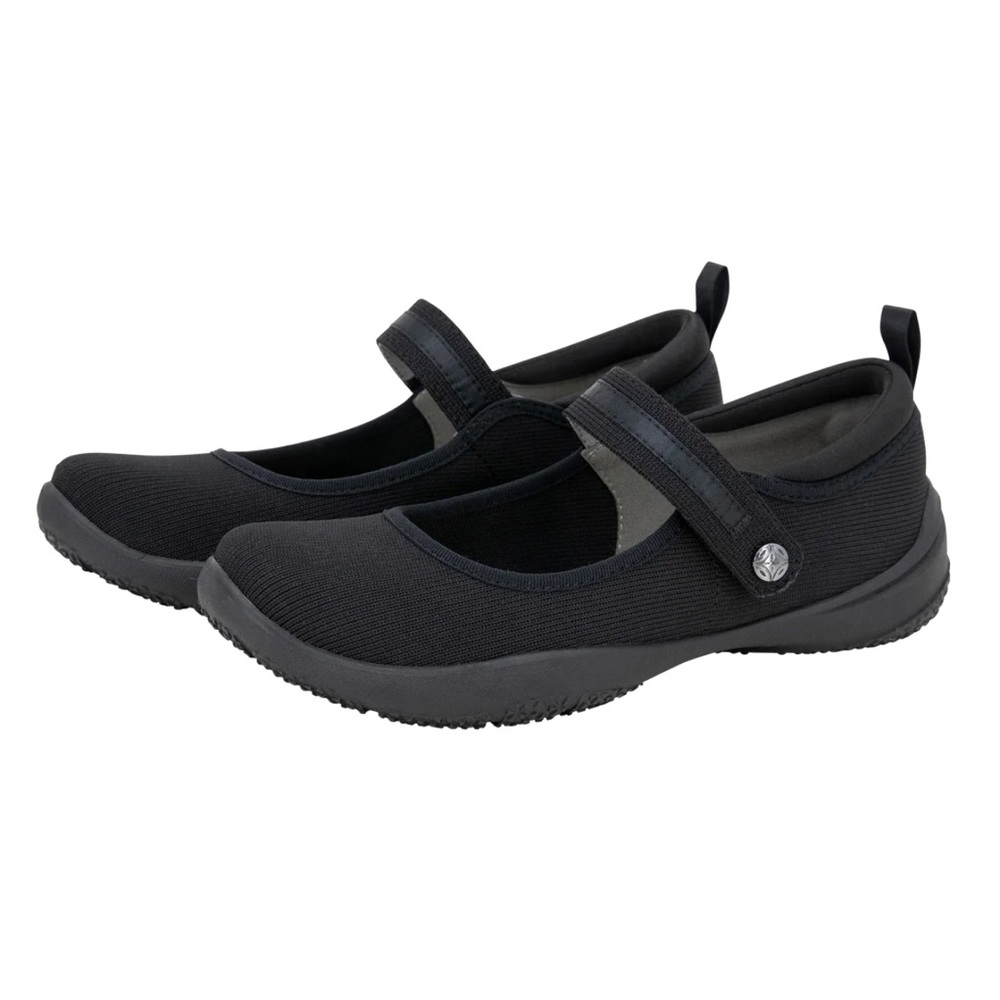 Classic Black Mary Jane Loafers